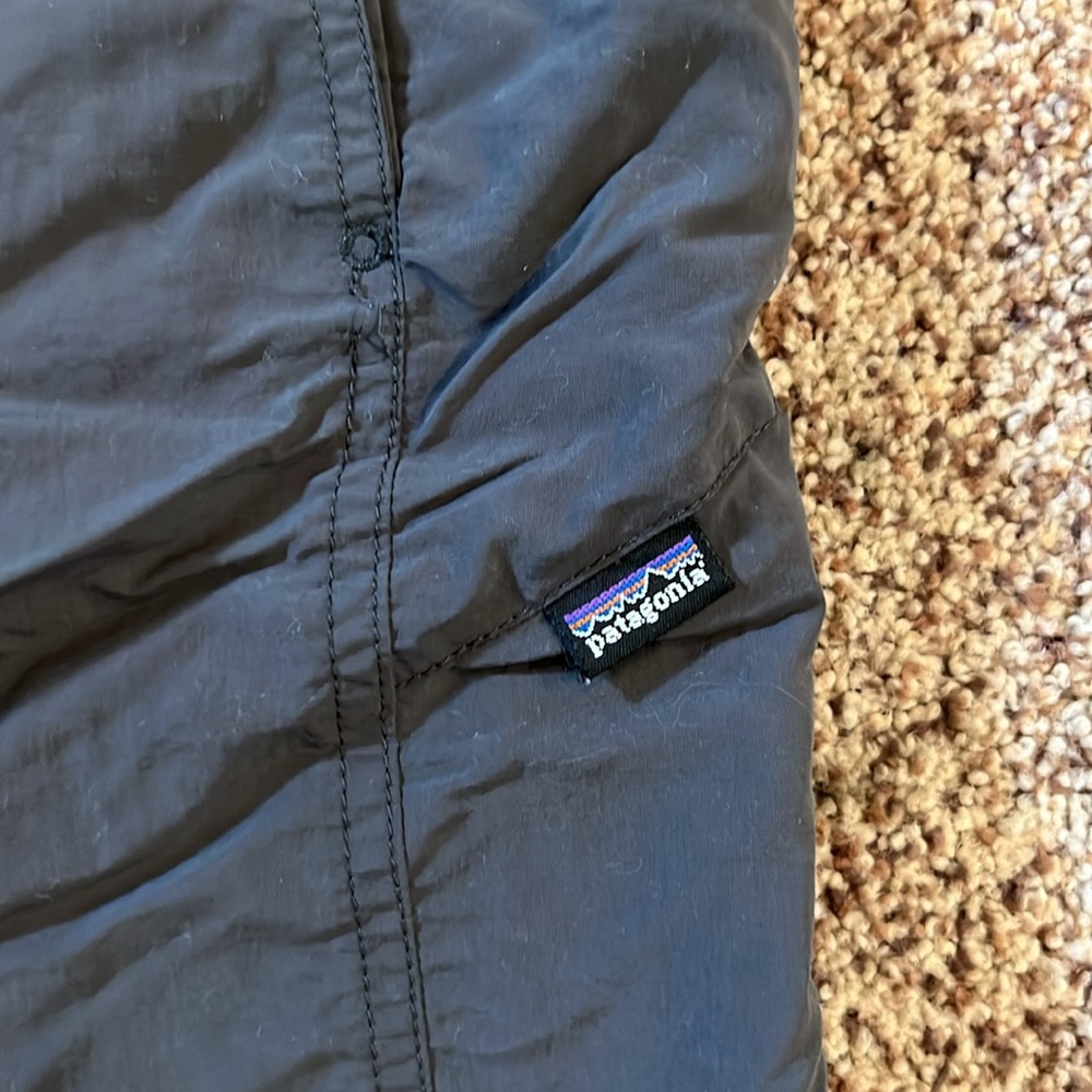 Men's Gray Shorts Patagonia - Picture 2 of 6